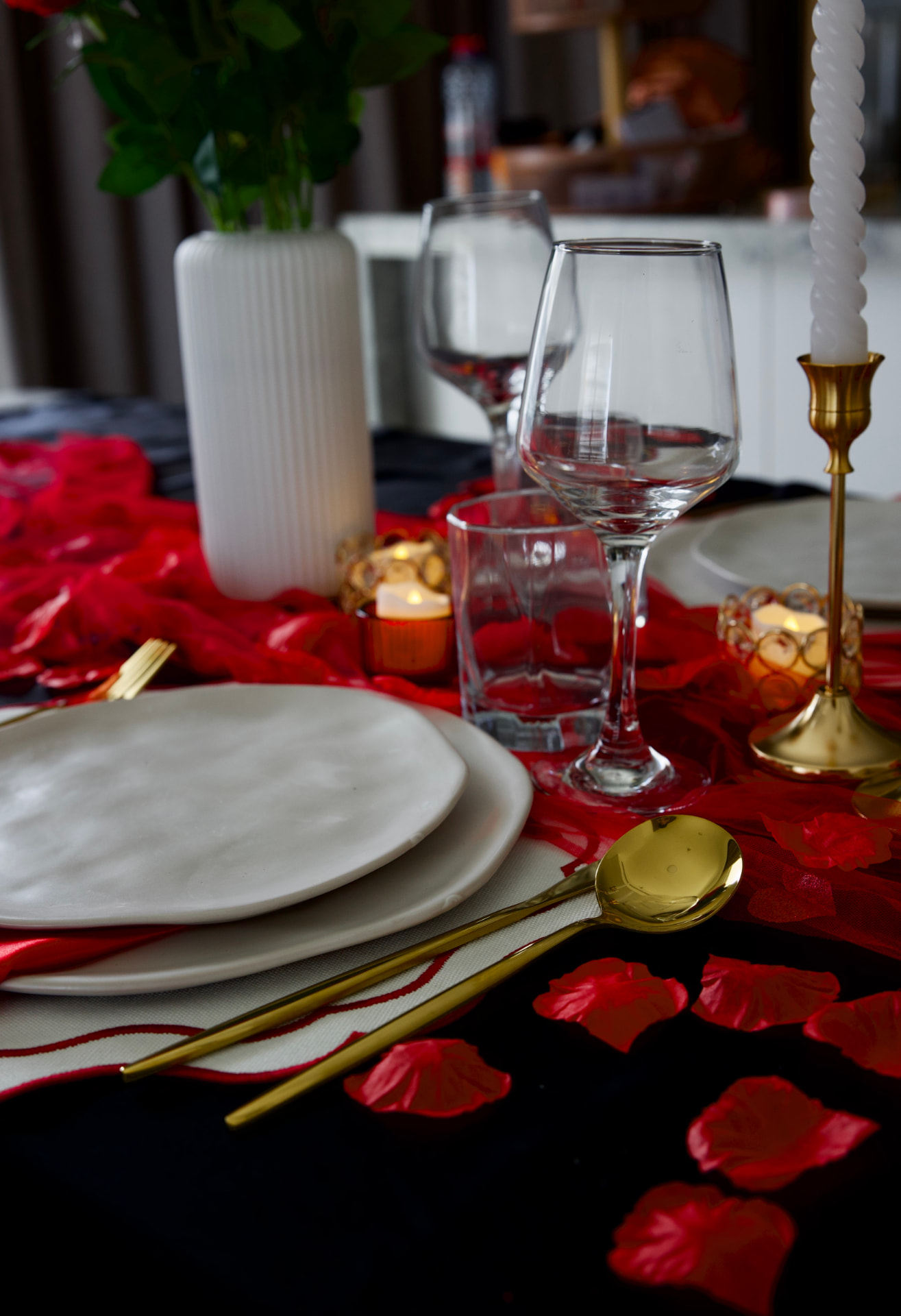 L'Amour detail 2
